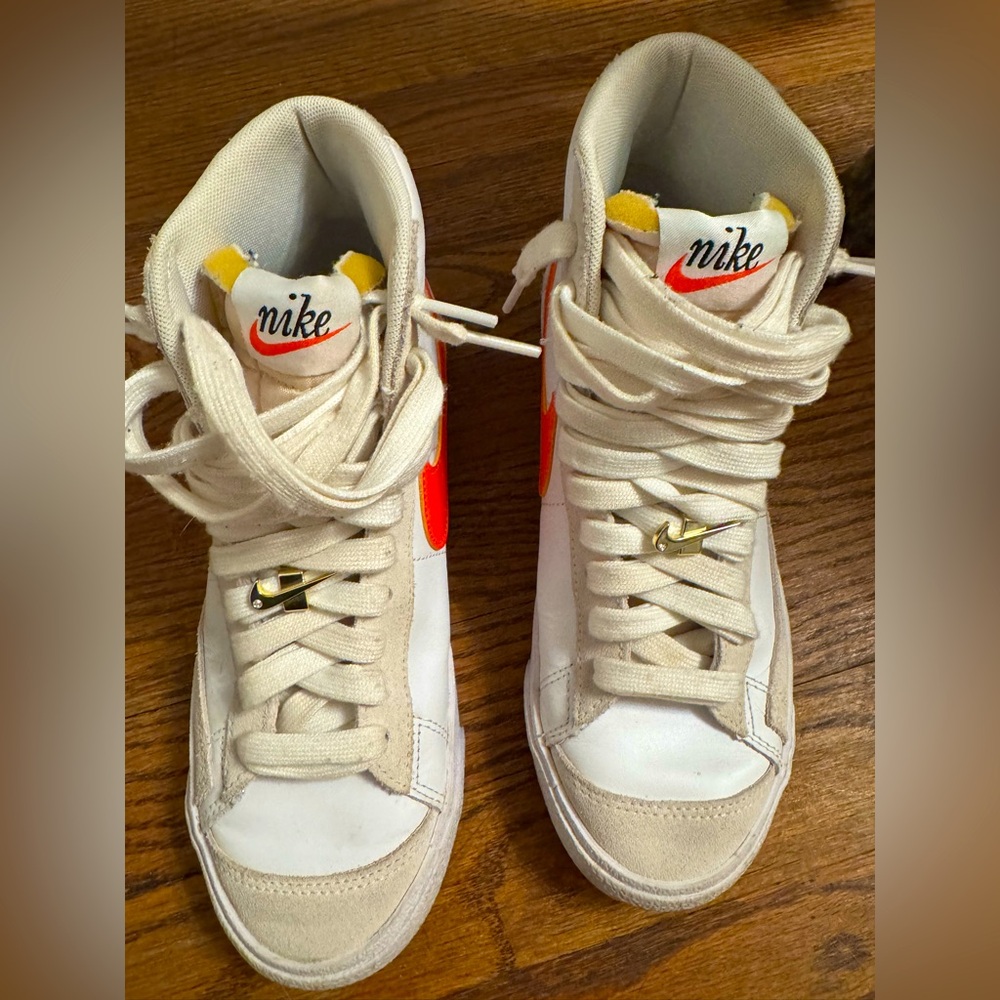 Nike blazers mid vintage 77’
